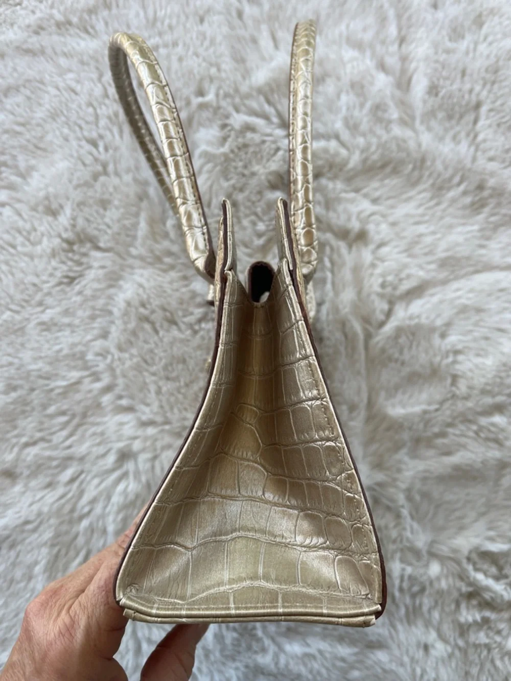 VTG Liz Claiborne Metallic Gold Faux Croc-Embossed Satchel with Tassel